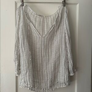 Eileen Fisher White Peasant Top w Keyhole